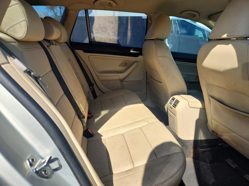 47728976 :رقم المزاد ، 3VWPL8AJ7BM656592 vin ، 2011 Volkswagen Jetta مزاد بيع