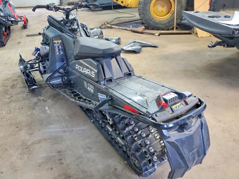 41966536 :رقم المزاد ، SN1TDL8R2RC218441 vin ، 2024 Polr Snowmobile مزاد بيع
