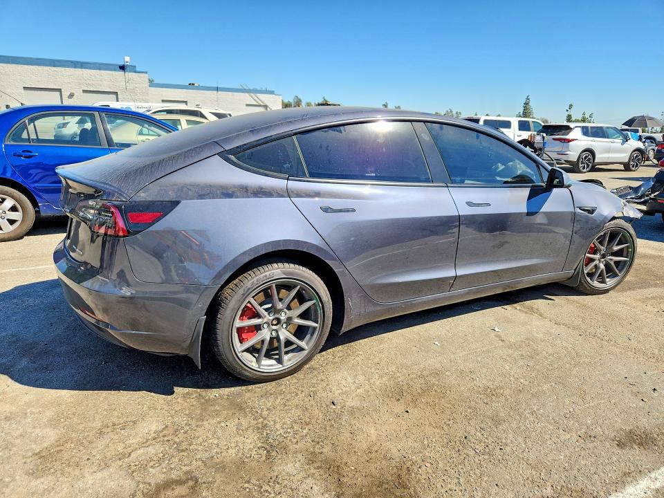 46341886 :رقم المزاد ، 5YJ3E1EB4NF249294 vin ، 2022 Tesla Model 3 مزاد بيع