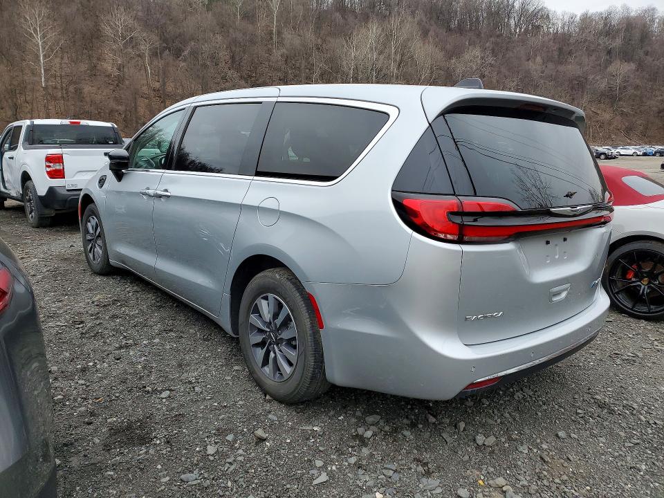 Продажа на аукционе авто 2024 Chrysler Pacifica, vin: 2C4RC1S76RR141544, номер лота: 47039686