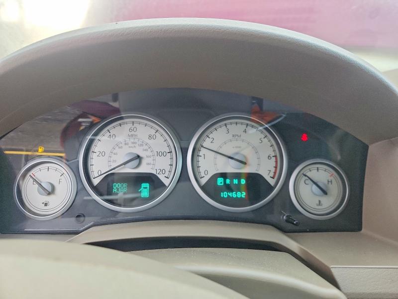 46673726 :رقم المزاد ، 2A4RR5D1XAR494852 vin ، 2010 Chrysler Town & Country مزاد بيع