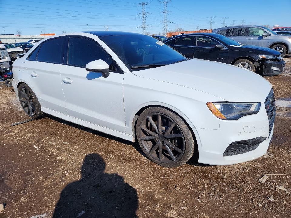45972676 :رقم المزاد ، WAUB1GFF1G1118067 vin ، 2016 Audi S3 مزاد بيع