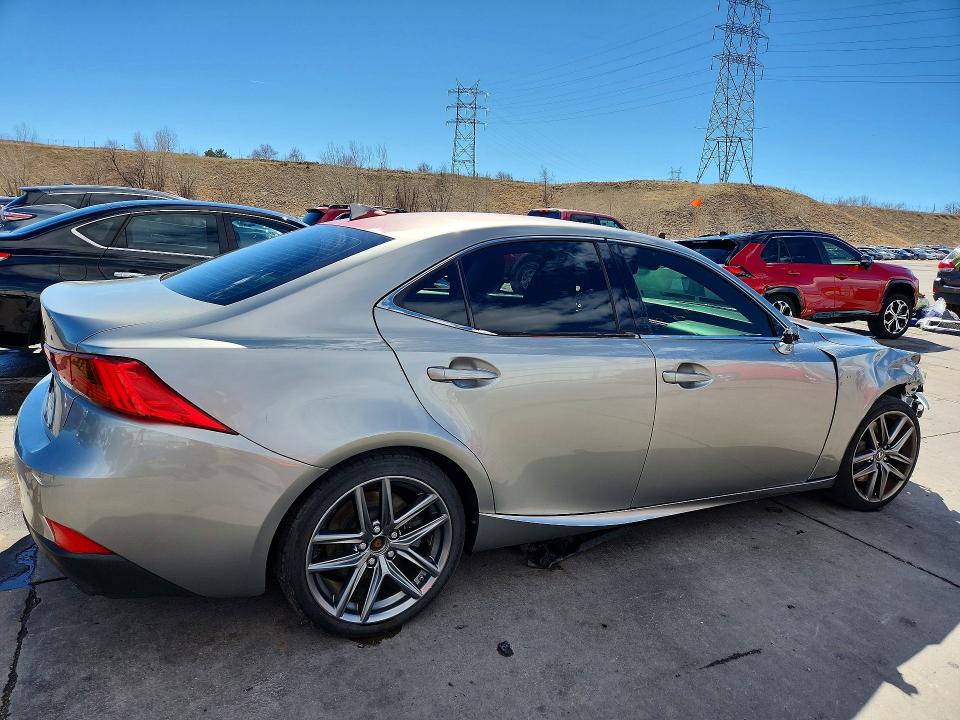 46500026 :رقم المزاد ، JTHCM1D25H5021233 vin ، 2017 Lexus Is 300 مزاد بيع