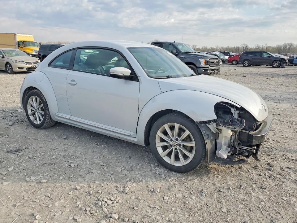 Продажа на аукционе авто 2017 Volkswagen Beetle, vin: 3VWJ17AT2HM610460, номер лота: 47393356