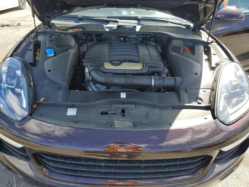 46027586 :رقم المزاد ، WP1AA2A23HKA84388 vin ، 2017 Porsche Cayenne مزاد بيع
