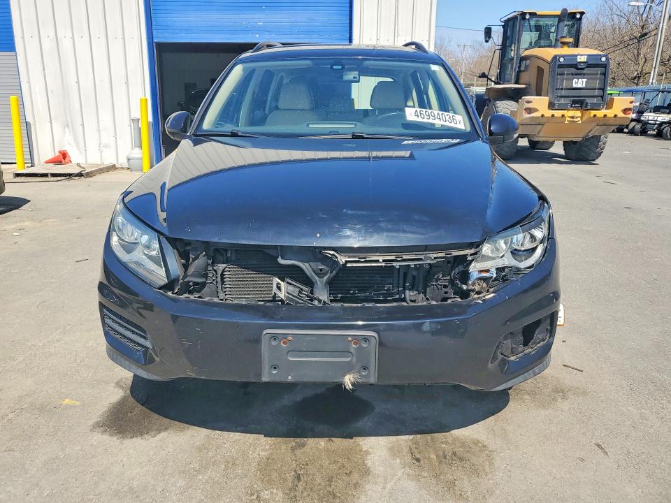 46994036 :رقم المزاد ، WVGAV7AX8GW597220 vin ، 2016 Volkswagen Tiguan مزاد بيع