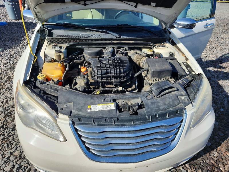 47237466 :رقم المزاد ، 1C3BC2FG2BN505791 vin ، 2011 Chrysler 200 مزاد بيع
