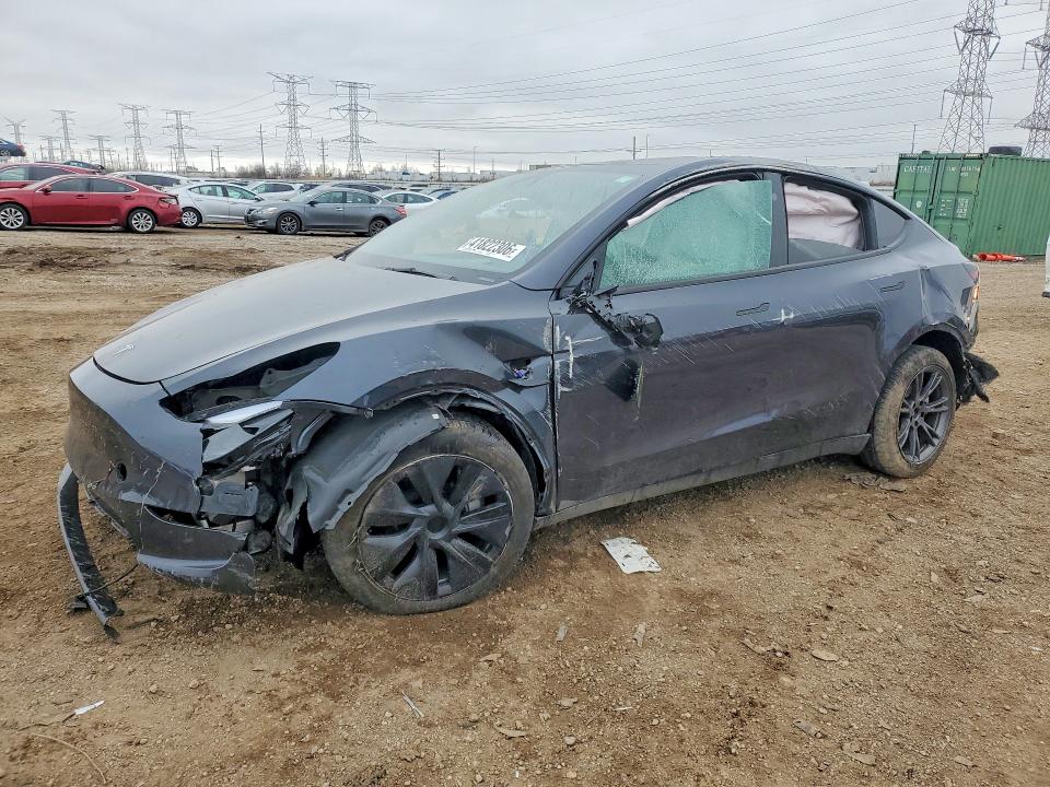 41822306 :رقم المزاد ، 7SAYGDED3RF111046 vin ، 2024 Tesla Model Y مزاد بيع