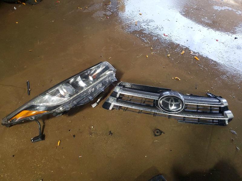 2018 Toyota Highlander მანქანა იყიდება აუქციონზე, vin: 5TDDZRFH3JS873958, აუქციონის ნომერი: 41584046