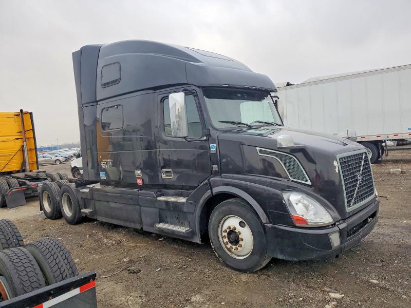 45617036 :رقم المزاد ، 4V4NC9EH8GN932447 vin ، 2016 Volvo Vn مزاد بيع