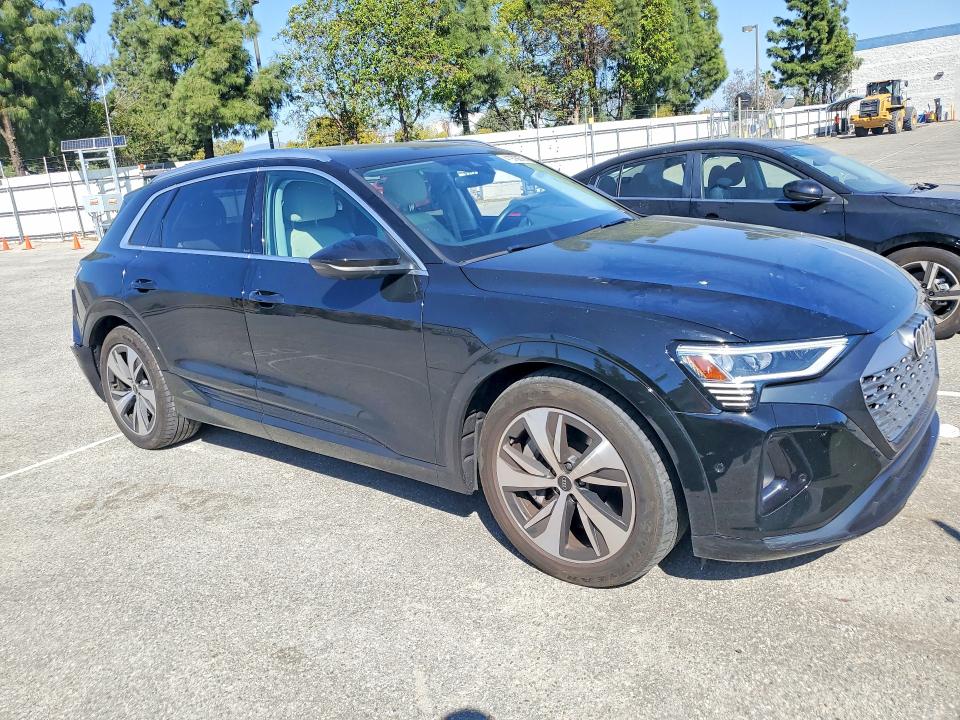 2024 Audi Q8 E-tron მანქანა იყიდება აუქციონზე, vin: WA15AAGEXRB008340, აუქციონის ნომერი: 41978676