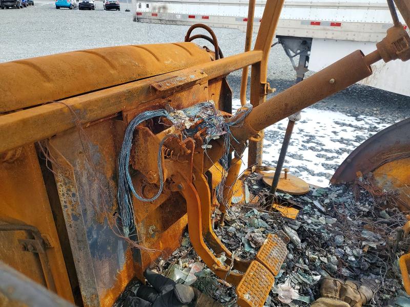41947976 :رقم المزاد ، 31049370 vin ، 2004 Other Automobile Agriculture And Farm Equipment مزاد بيع
