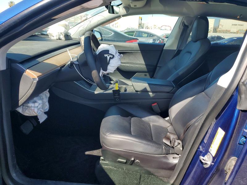 45552026 :رقم المزاد ، 5YJYGDED4MF116536 vin ، 2021 Tesla Model Y مزاد بيع