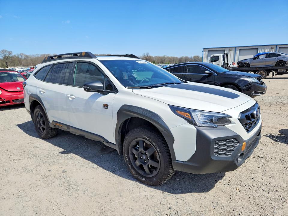 46713056 :رقم المزاد ، 4S4BTGUD8S3309329 vin ، 2025 Subaru Outback مزاد بيع