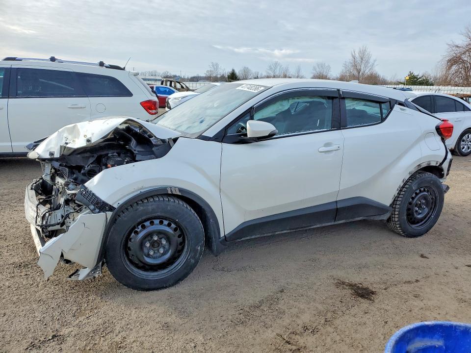 2018 Toyota C-hr მანქანა იყიდება აუქციონზე, vin: NMTKHMBX9JR036138, აუქციონის ნომერი: 41748286