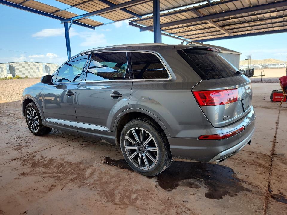 2017 Audi Q7 მანქანა იყიდება აუქციონზე, vin: WA1LAAF77HD032818, აუქციონის ნომერი: 45659306