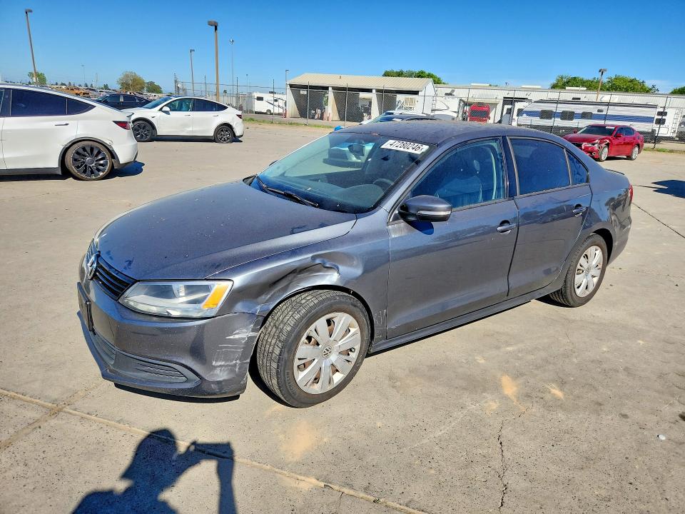 47280246 :رقم المزاد ، 3VWD17AJXEM398365 vin ، 2014 Volkswagen Jetta مزاد بيع