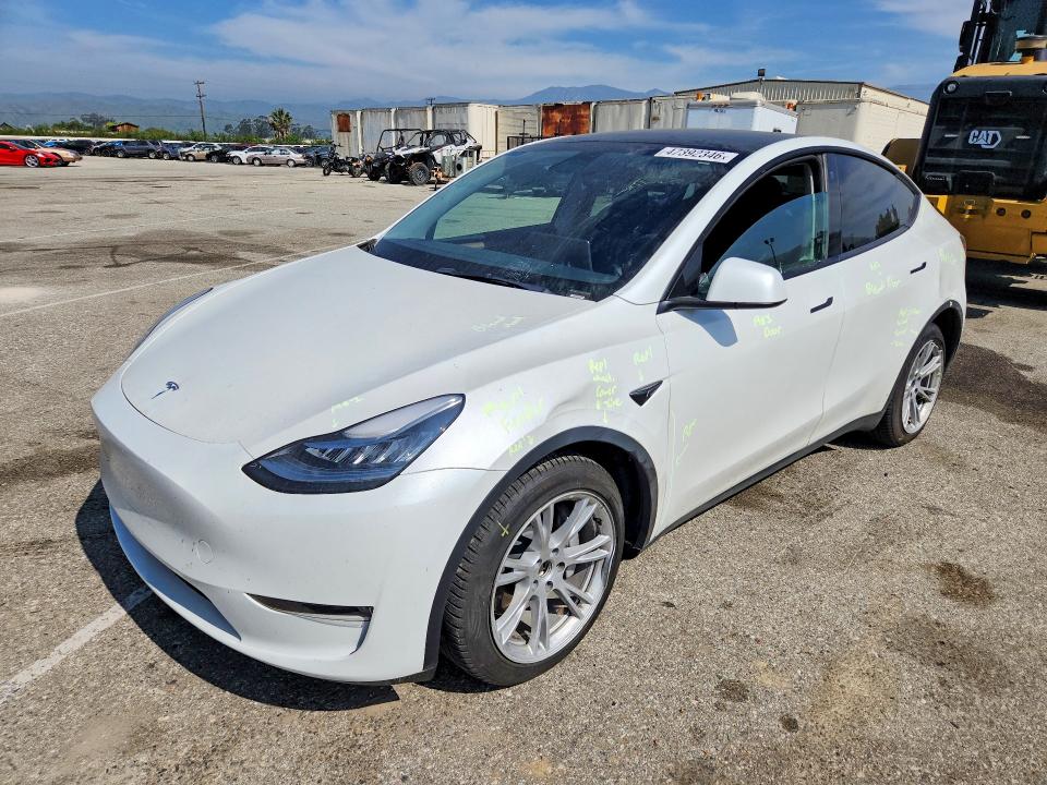 Продажа на аукционе авто 2023 Tesla Model Y, vin: 7SAYGDEE5PF588566, номер лота: 47392346