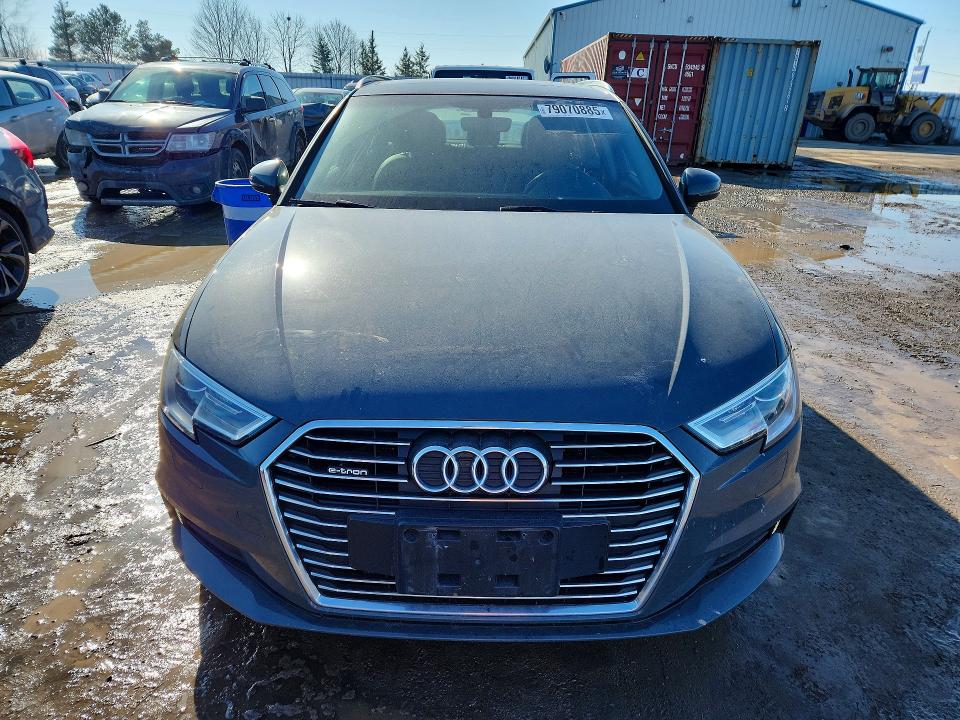 79070885 :رقم المزاد ، WAUUPBFF0HA058181 vin ، 2017 Audi A3 مزاد بيع