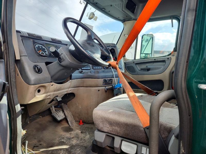Продажа на аукционе авто 2018 Freightliner Cascadia 113, vin: 3AKBGADV0JSJL4388, номер лота: 41784726