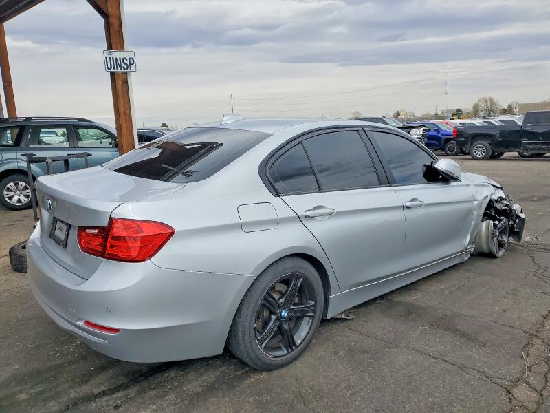 47461356 :رقم المزاد ، WBA3B1G51FNT04767 vin ، 2015 Bmw 320 مزاد بيع