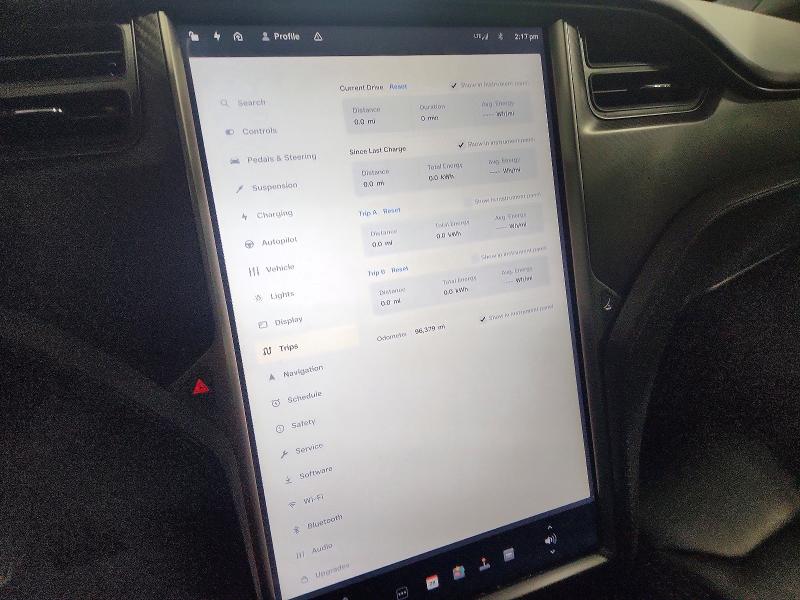 47725606 :رقم المزاد ، 5YJSA1E20JF268300 vin ، 2018 Tesla Model S مزاد بيع