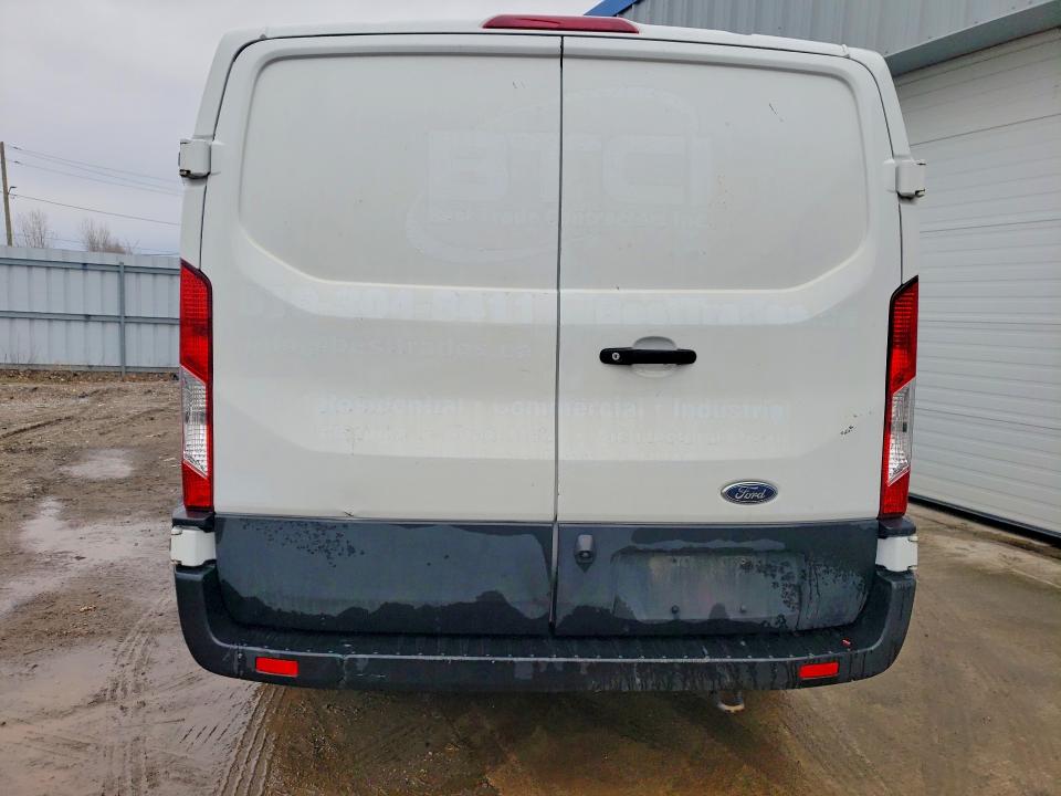47557806 :رقم المزاد ، 1FTYE1Y81MKA09031 vin ، 2021 Ford Transit مزاد بيع
