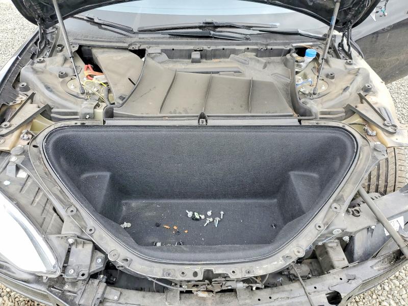 79712635 :رقم المزاد ، 5YJSA1E22KF332497 vin ، 2019 Tesla Model S مزاد بيع