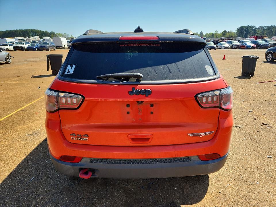 46940406 :رقم المزاد ، 3C4NJDDB2HT631174 vin ، 2017 Jeep Compass مزاد بيع