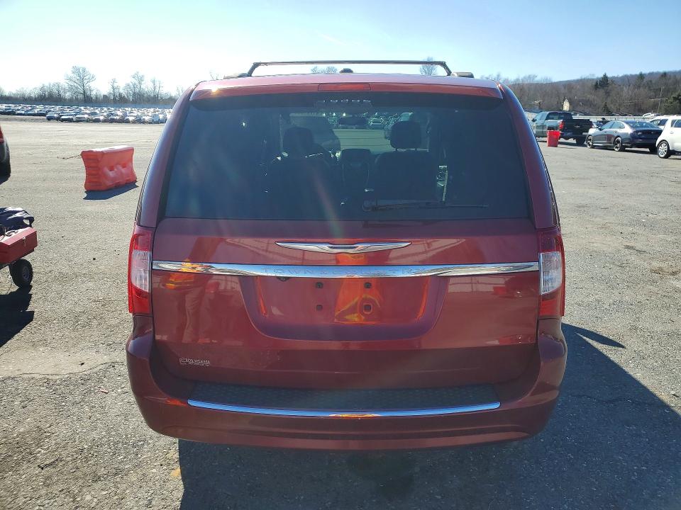 41741336 :رقم المزاد ، 2C4RC1BG2ER115775 vin ، 2014 Chrysler Town & Country مزاد بيع