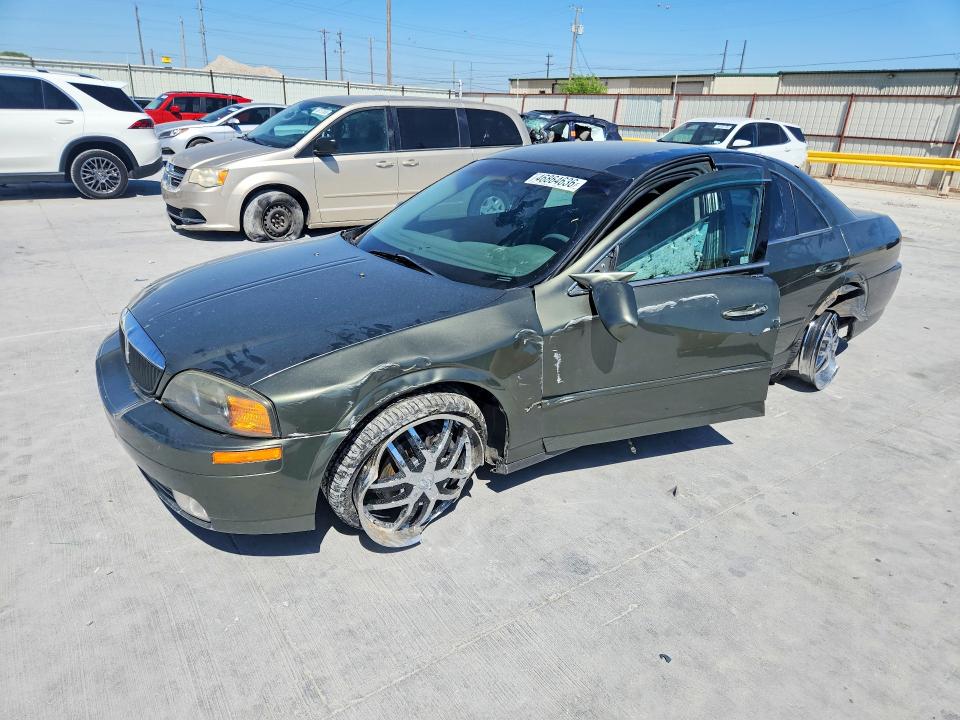 46864636 :رقم المزاد ، 1LNHM87A2YY885847 vin ، 2000 Lincoln Townhouse Ls مزاد بيع