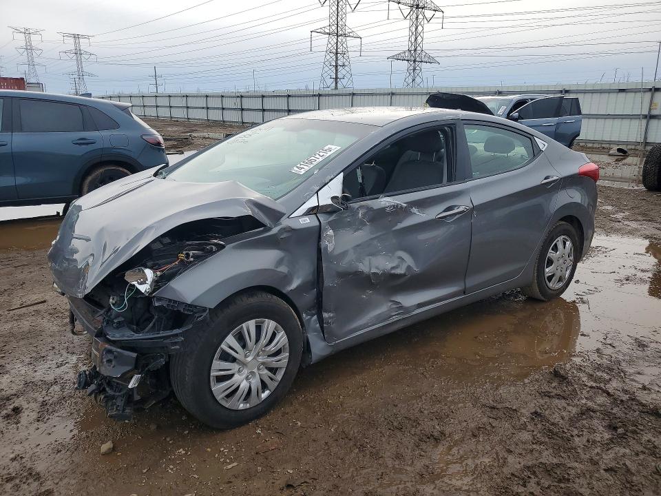 41667216 :رقم المزاد ، 5NPDH4AE8DH226890 vin ، 2013 Hyundai Elantra مزاد بيع