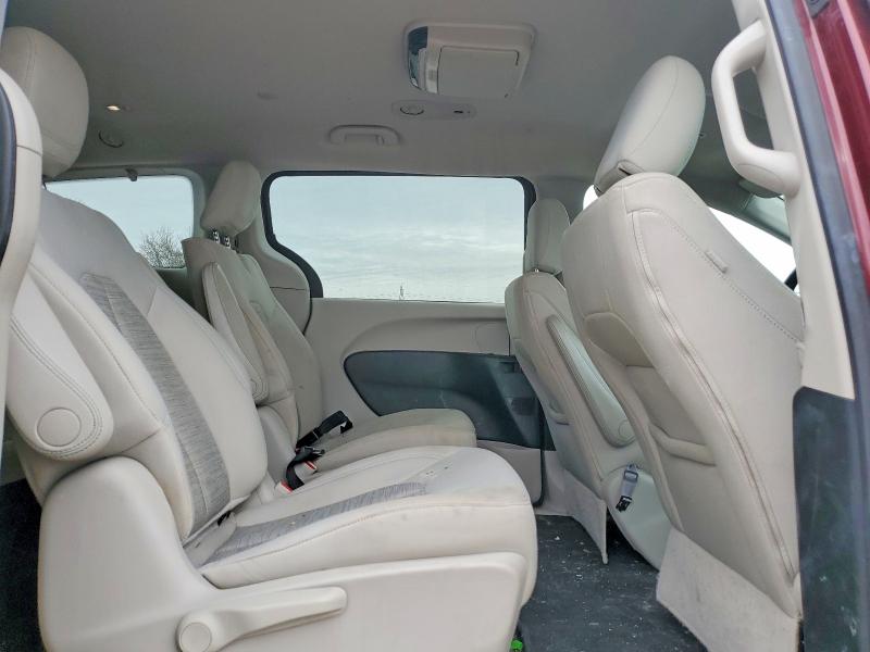 77113725 :رقم المزاد ، 2C4RC1H73JR248336 vin ، 2018 Chrysler Pacifica مزاد بيع