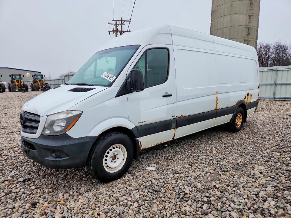 45609196 :رقم المزاد ، WD3PE8DE2E5900729 vin ، 2014 Mercedes Benz Sprinter مزاد بيع