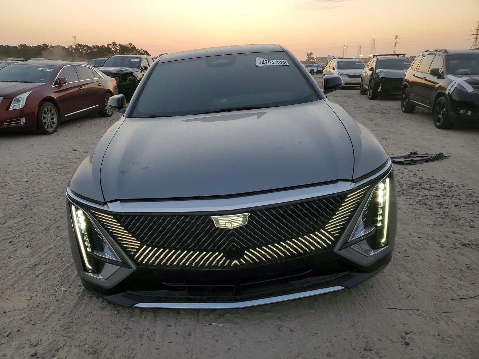 2024 Cadillac Lyriq მანქანა იყიდება აუქციონზე, vin: 1GYKPMRK8RZ140610, აუქციონის ნომერი: 47947086