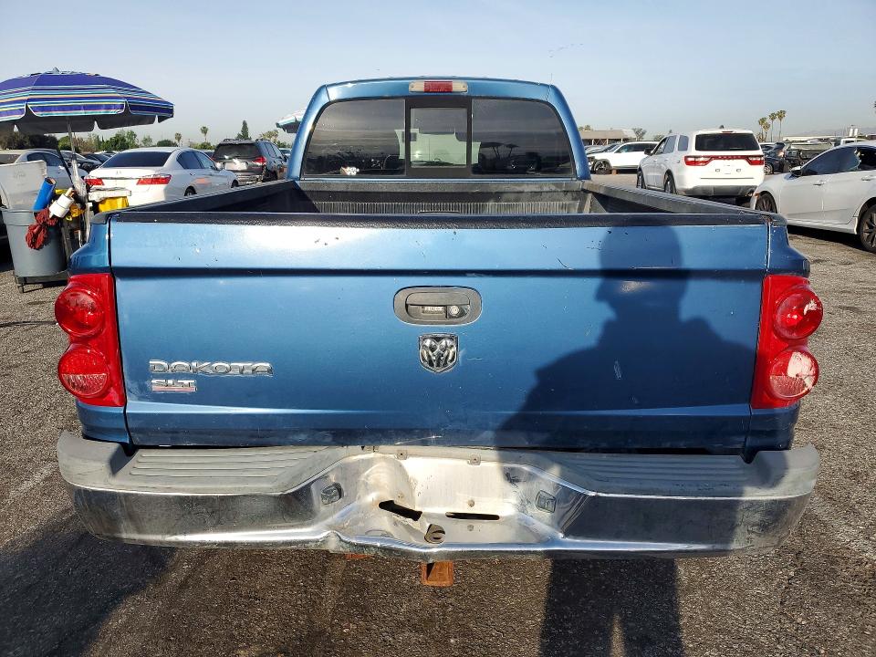 47675936 :رقم المزاد ، 1D7HE42K55S157440 vin ، 2005 Dodge Dakota مزاد بيع