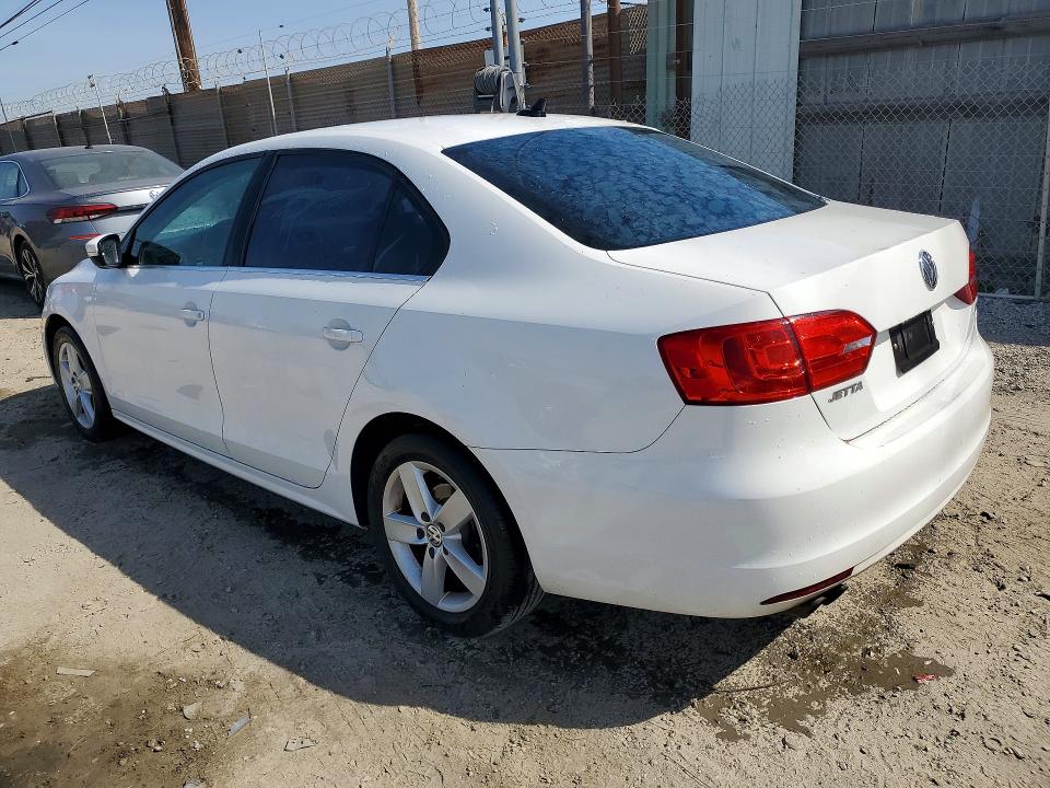 2014 Volkswagen Jetta მანქანა იყიდება აუქციონზე, vin: 3VWLL7AJ7EM364843, აუქციონის ნომერი: 45782866