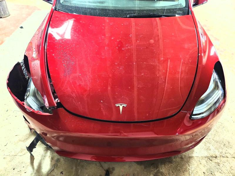 46142376 :رقم المزاد ، 7SAYGAEE3SF306075 vin ، 2025 Tesla Model Y مزاد بيع