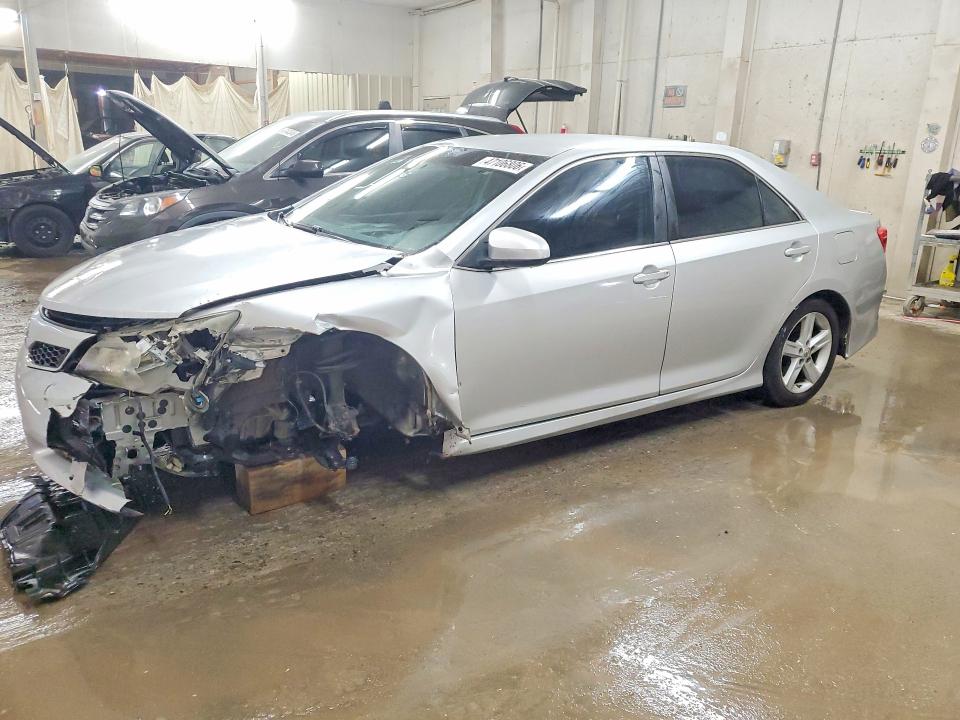 2013 Toyota Camry მანქანა იყიდება აუქციონზე, vin: 4T1BF1FKXDU654407, აუქციონის ნომერი: 47106806