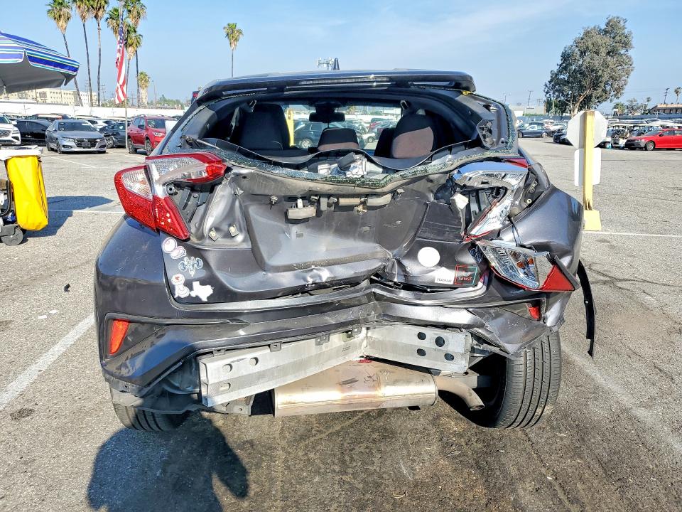47285726 :رقم المزاد ، JTNKHMBX3J1007521 vin ، 2018 Toyota C-hr مزاد بيع