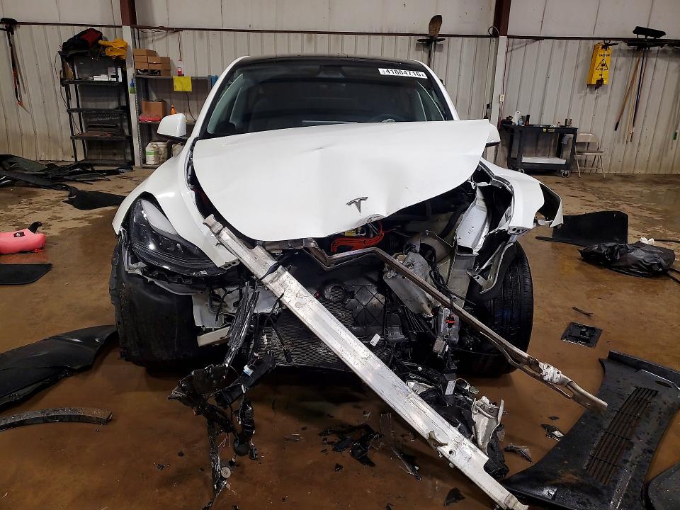 Продажа на аукционе авто 2023 Tesla Model Y, vin: 7SAYGDEE7PF837725, номер лота: 41884716