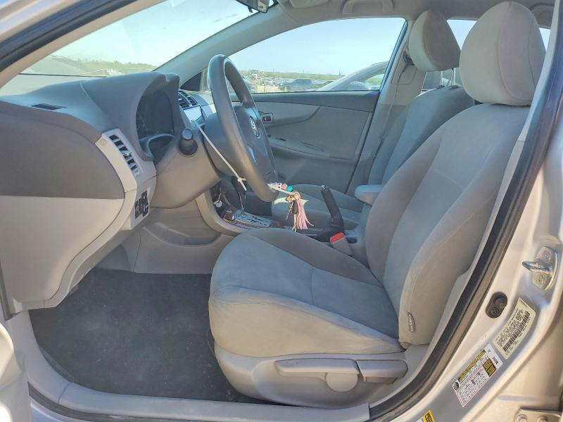 47201396 :رقم المزاد ، 1NXBU4EE8AZ337272 vin ، 2010 Toyota Corolla مزاد بيع