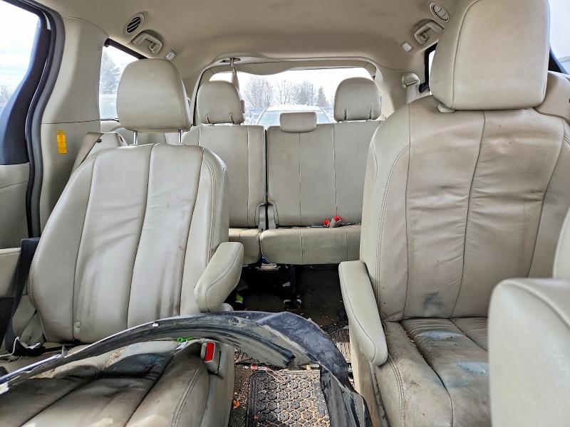 79069675 :رقم المزاد ، 5TDDK3DC0ES094158 vin ، 2014 Toyota Sienna مزاد بيع