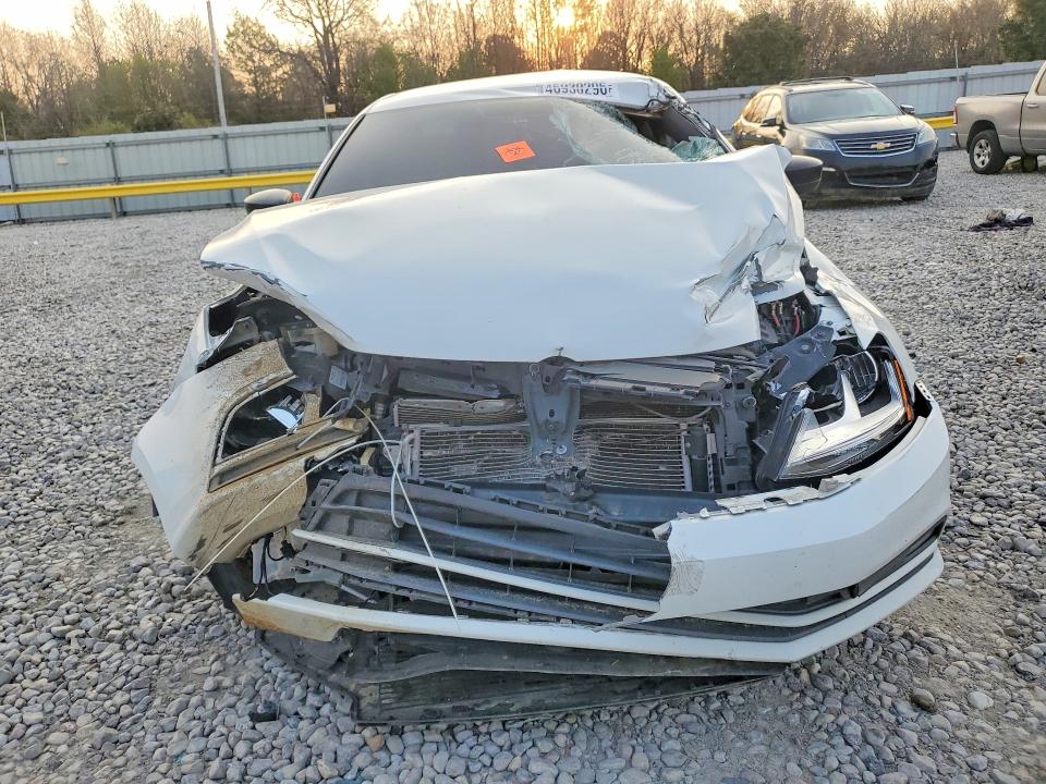 Aukcja sprzedaży 2017 Volkswagen Jetta, vin: 3VWD17AJ2HM353988, numer aukcji: 46930296