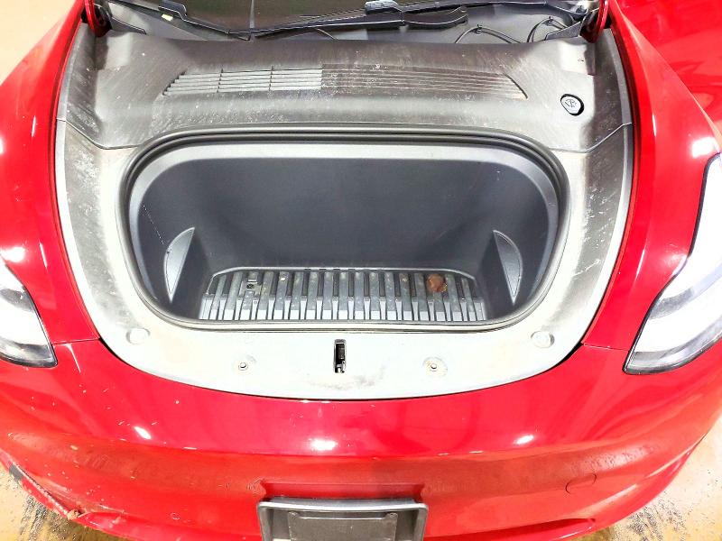 46466796 :رقم المزاد ، 5YJYGDEE7MF067096 vin ، 2021 Tesla Model Y مزاد بيع