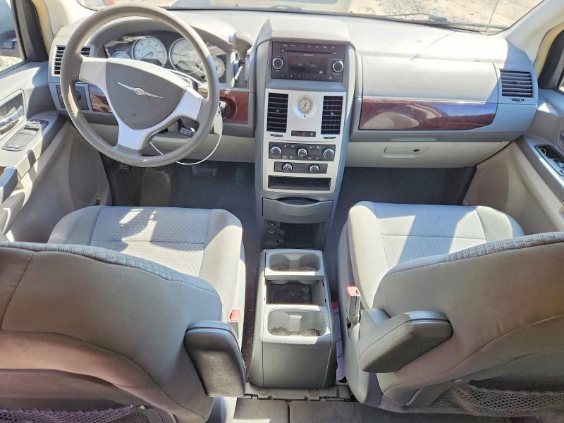 45844806 :رقم المزاد ، 2A4RR4DE0AR141551 vin ، 2010 Chrysler Town And Country مزاد بيع