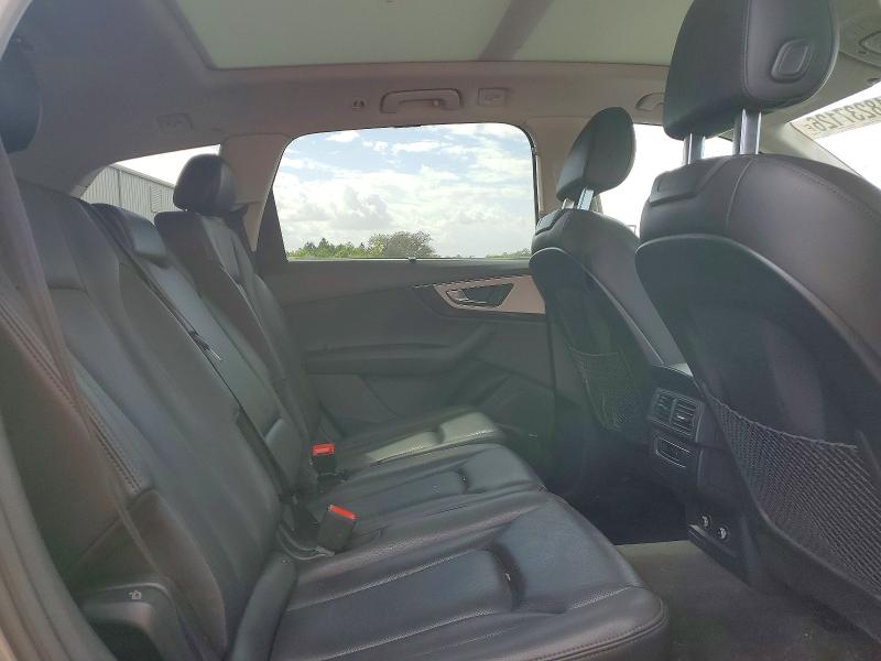 48237126 :رقم المزاد ، WA1LHAF73JD013409 vin ، 2018 Audi Q7 مزاد بيع