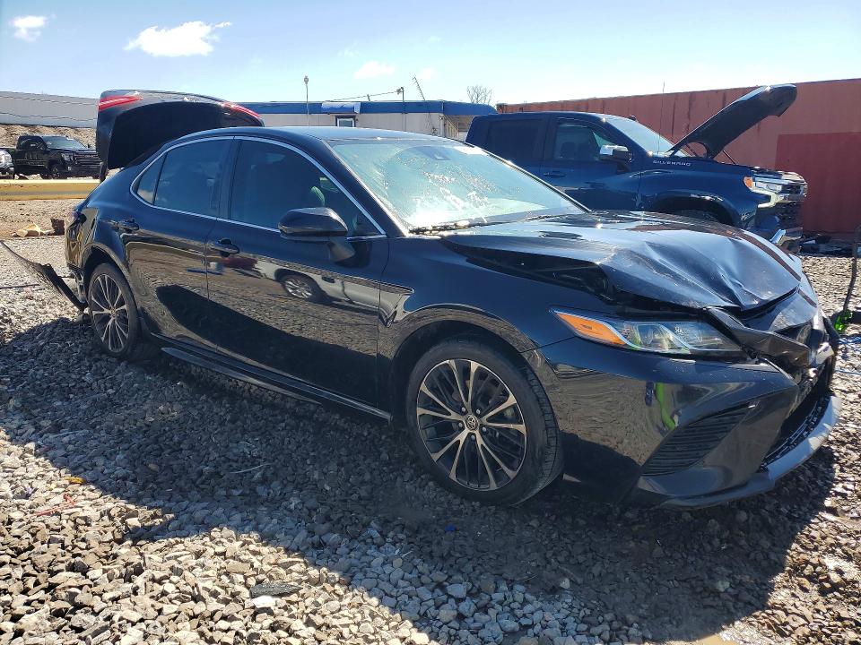 45796686 :رقم المزاد ، 4T1G11AK4LU511222 vin ، 2020 Toyota Camry مزاد بيع