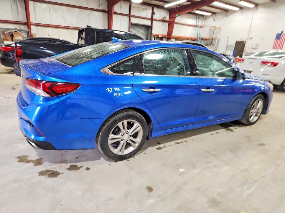 41879846 :رقم المزاد ، 5NPE34AF6JH669675 vin ، 2018 Hyundai Sonata مزاد بيع