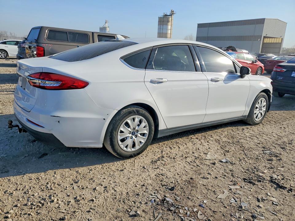 45922746 :رقم المزاد ، 3FA6P0G79LR184289 vin ، 2020 Ford Fusion مزاد بيع
